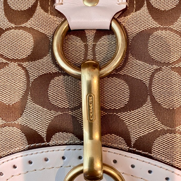 Authentic Coach canvas and leather signature with gold hardware. Like New! - Picture 5 of 8